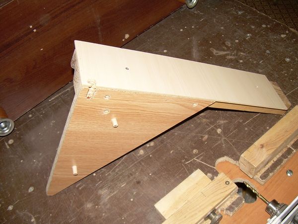 «Старая» новая мебель — 6 способов искусственного состаривания древесины